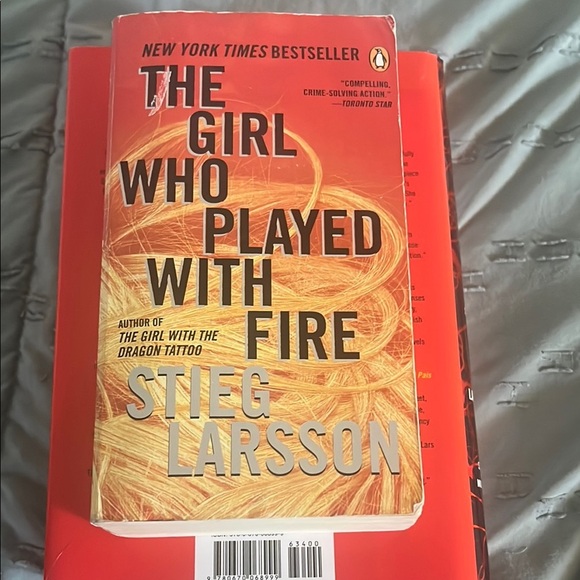 Stieg Larsson Millennium Series Book Set - Picture 6 of 10